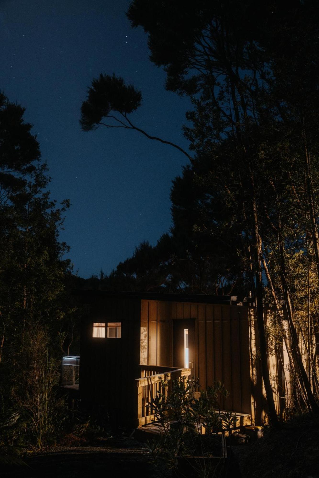 Treetop Tranquility At Rekindle Tree Houses Opua Bagian luar foto